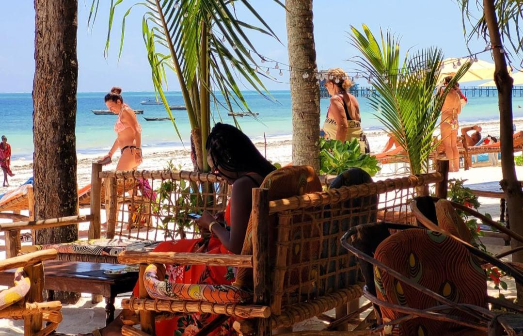 Sipano Beach Lodge Kiwengwa 吉汶瓦 外观 照片
